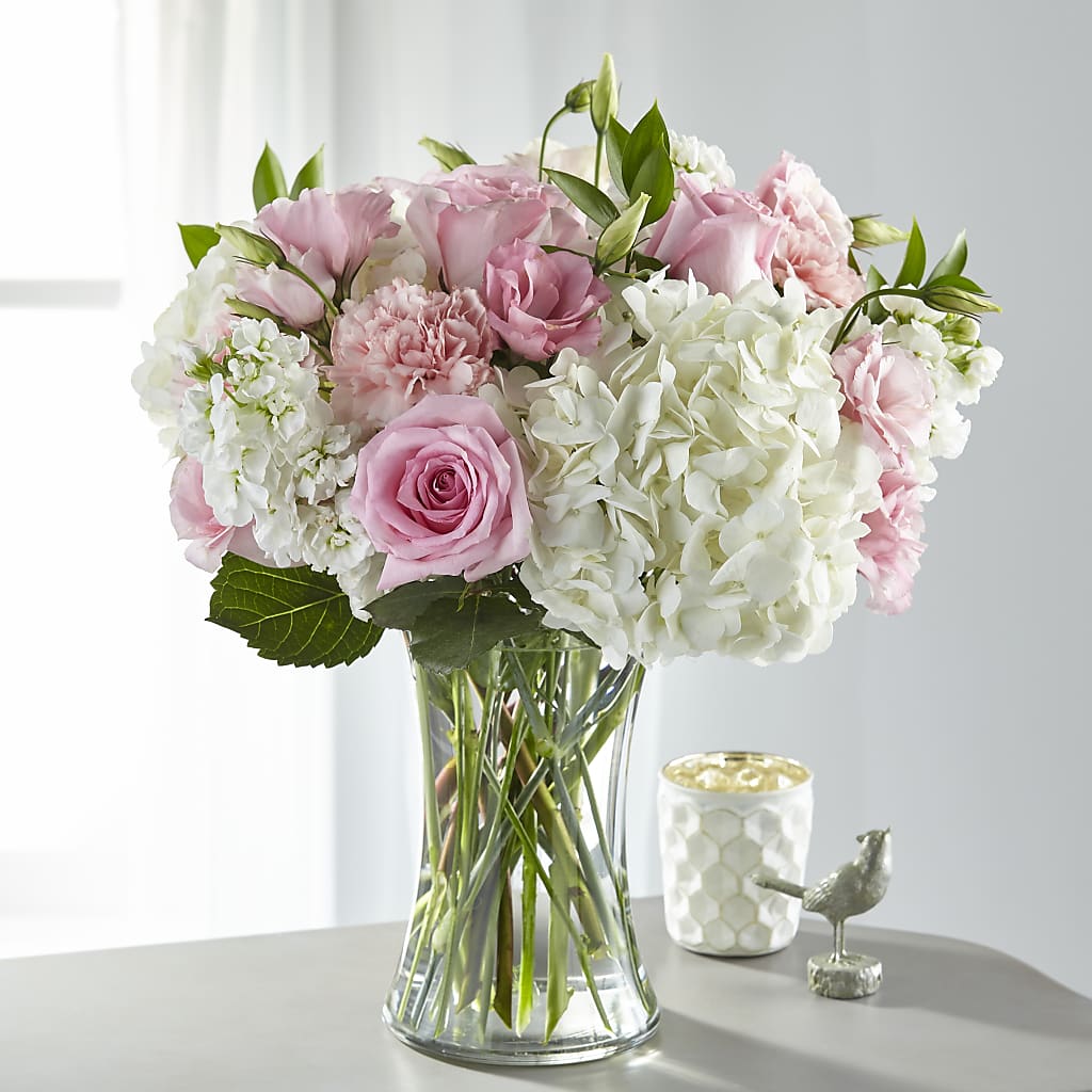 Guiding Grace Bouquet – Fellows Fernlea Flowers, St Thomas ON