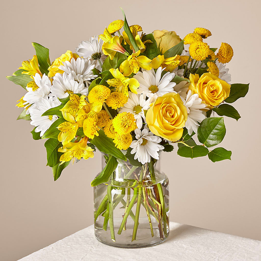 Sunny Sentiments Bouquet – Fellows Fernlea Flowers, St Thomas ON