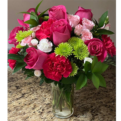 Sweet & Pretty Bouquet –  Fellows Fernlea Flowers, St Thomas ON