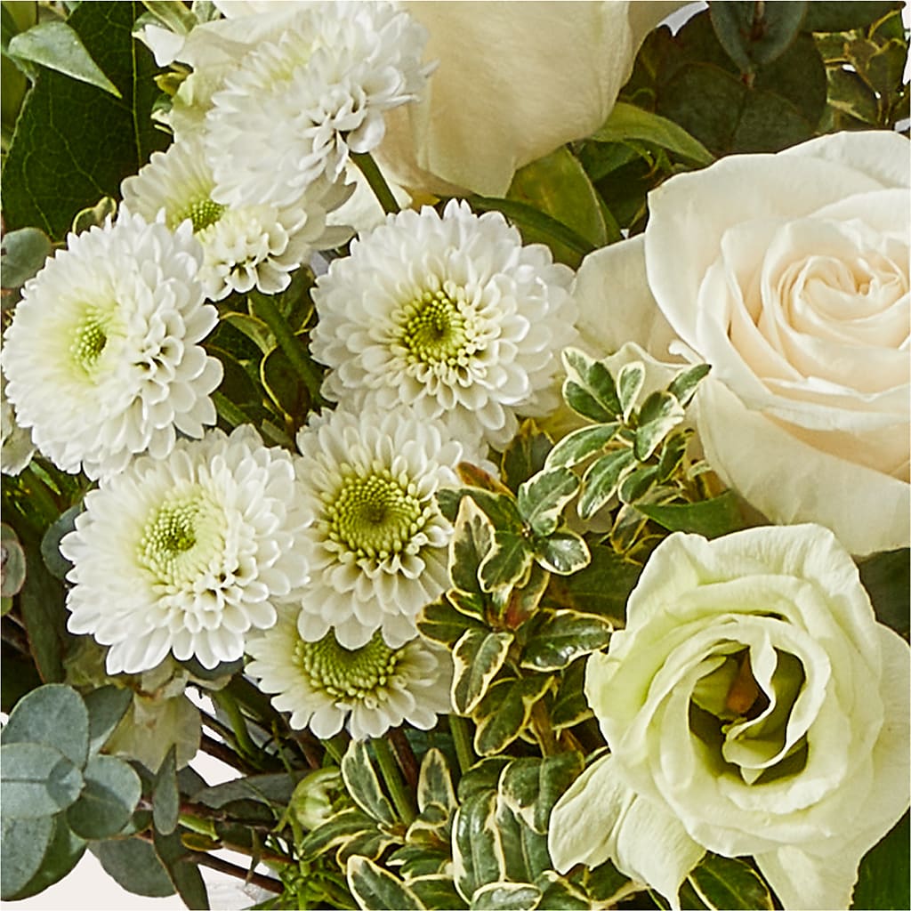 Cashmere Bouquet –  Fellows Fernlea Flowers, St Thomas ON