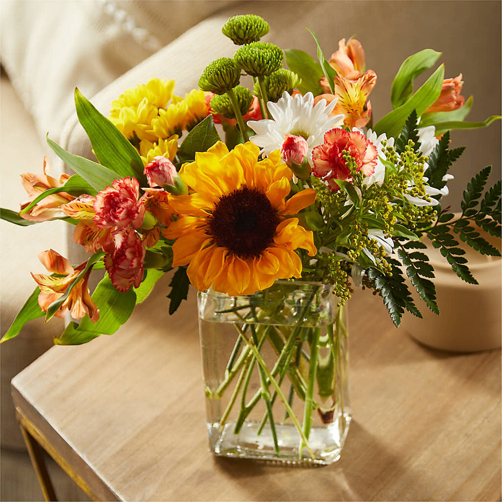 Fall Delight – A Florist Original –  Fellows Fernlea Flowers, St Thomas ON