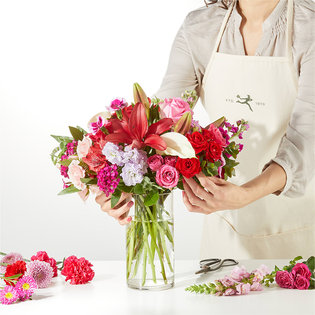 Swooning Over You - A Luxury Florist Original –  Fellows Fernlea Flowers, St Thomas ON