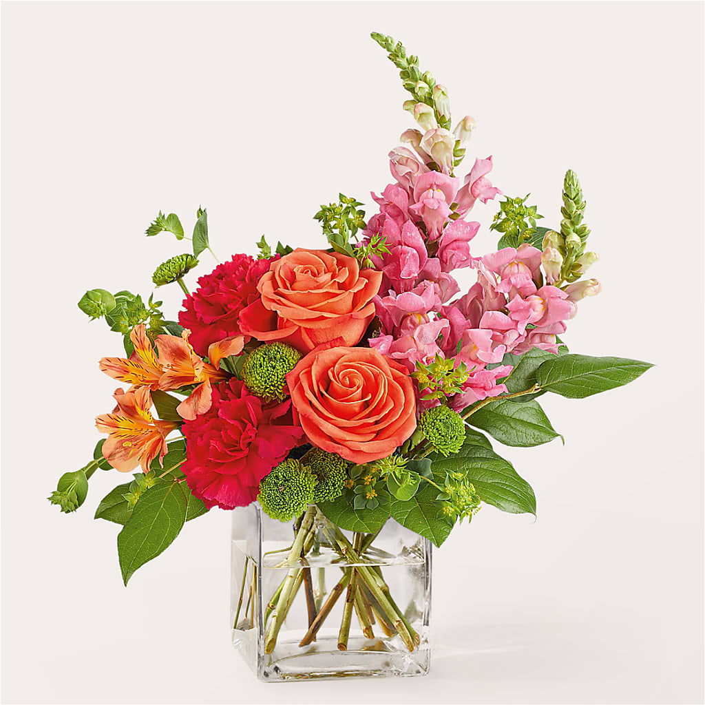 Cosmopolitan Bouquet –  Fellows Fernlea Flowers, St Thomas ON
