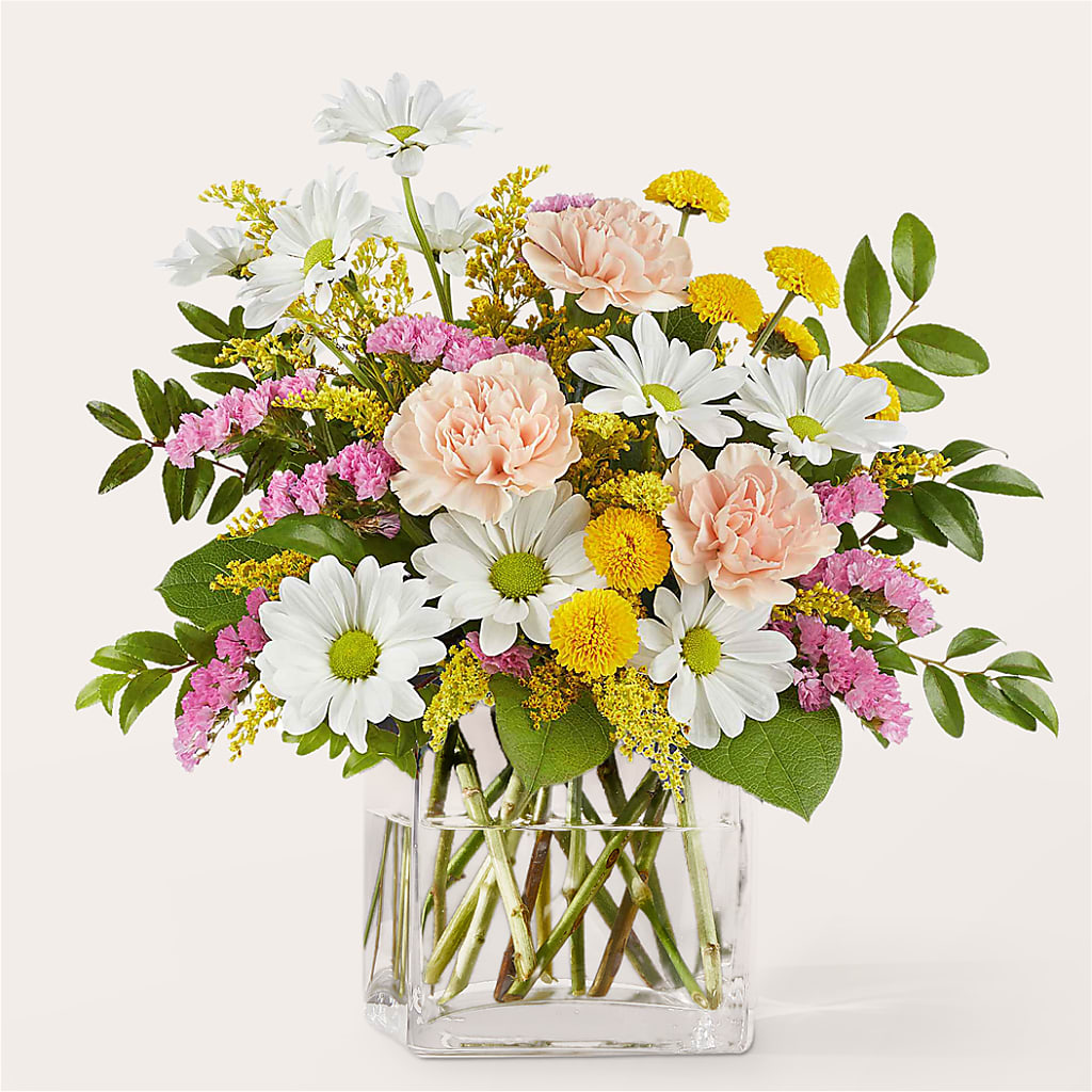 Country Cottage Bouquet –  Fellows Fernlea Flowers, St Thomas ON