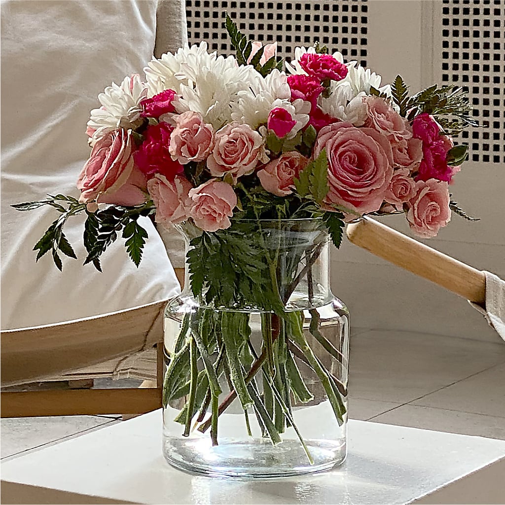 Sweet Surprises® Bouquet –  Fellows Fernlea Flowers, St Thomas ON