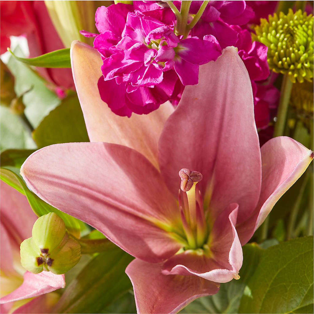 Watermelon Crush Bouquet –  Fellows Fernlea Flowers, St Thomas ON