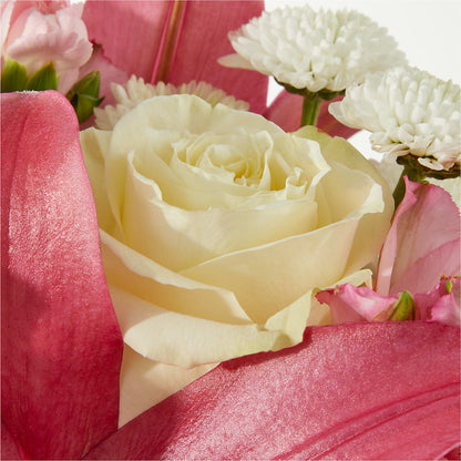 Piece of Cake Bouquet –  Fellows Fernlea Flowers, St Thomas ON