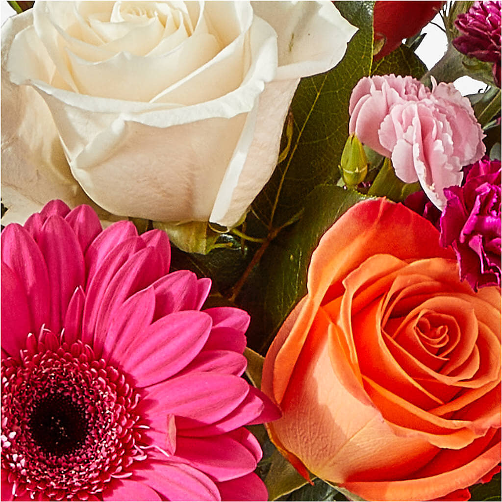 Smell the Roses Bouquet –  Fellows Fernlea Flowers, St Thomas ON