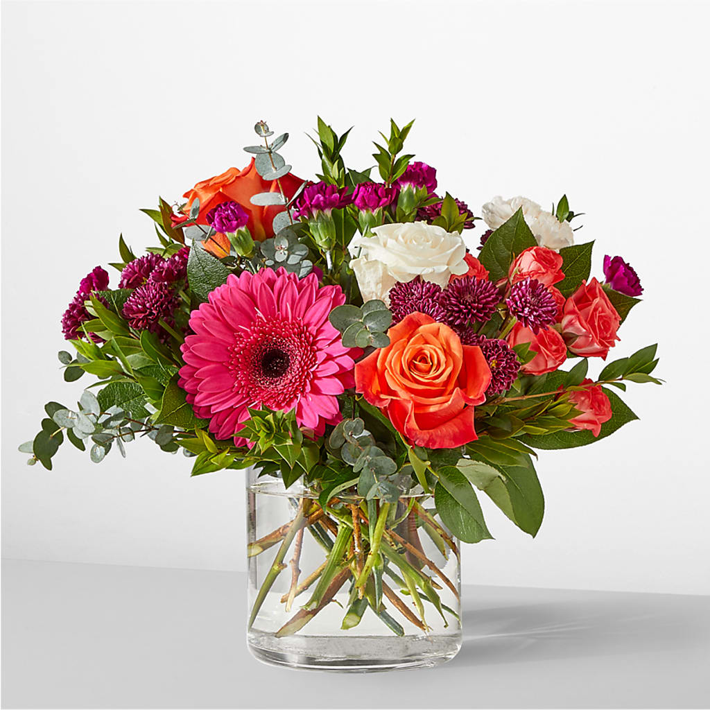 Smell the Roses Bouquet –  Fellows Fernlea Flowers, St Thomas ON