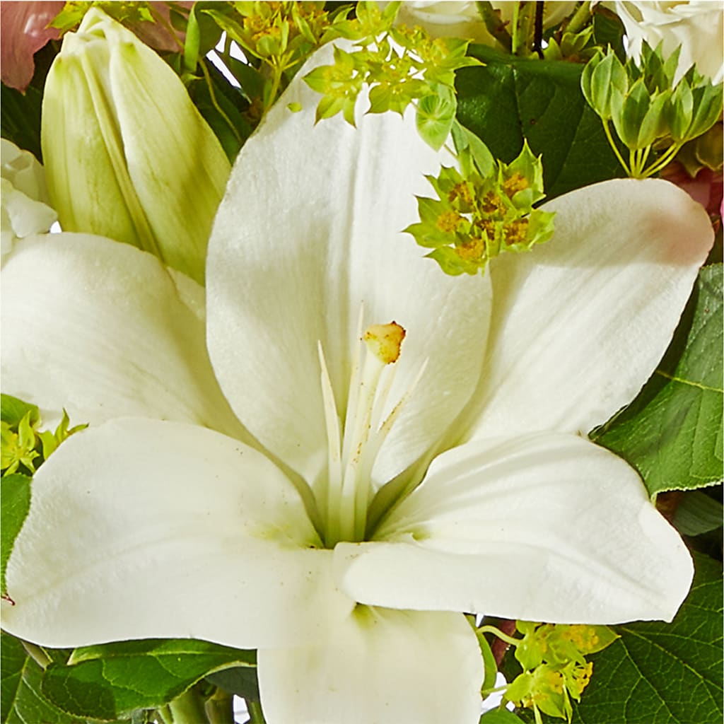 Fondly Bouquet –  Fellows Fernlea Flowers, St Thomas ON